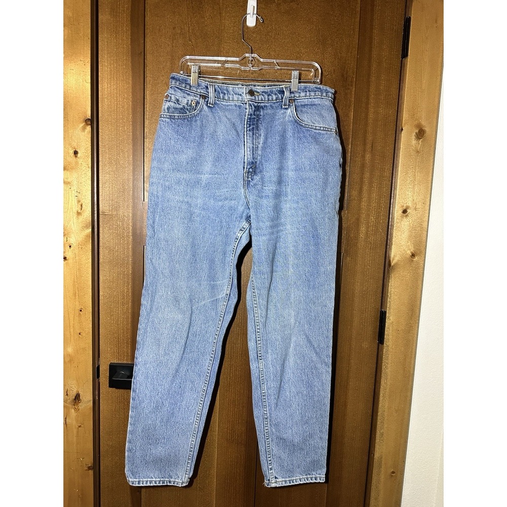 Vintage Levi's 551 Relaxed Fit Tapered Leg Jeans Made Canada Women's 14 32x30